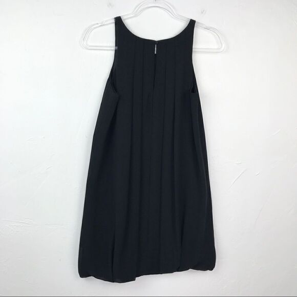 White House Black Market Pleated Sleeveless Shift Dress 2 - Picture 5 of 6